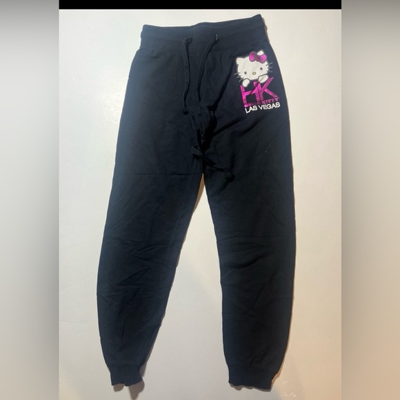 Hello kitty sweatpants - Picture 2 of 5